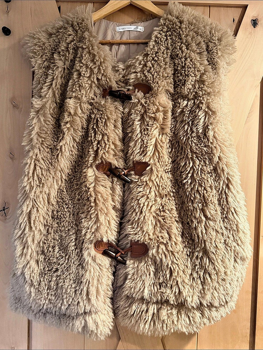 Altar'd State Faux Fur Toggle Vest in Brown Large Like New